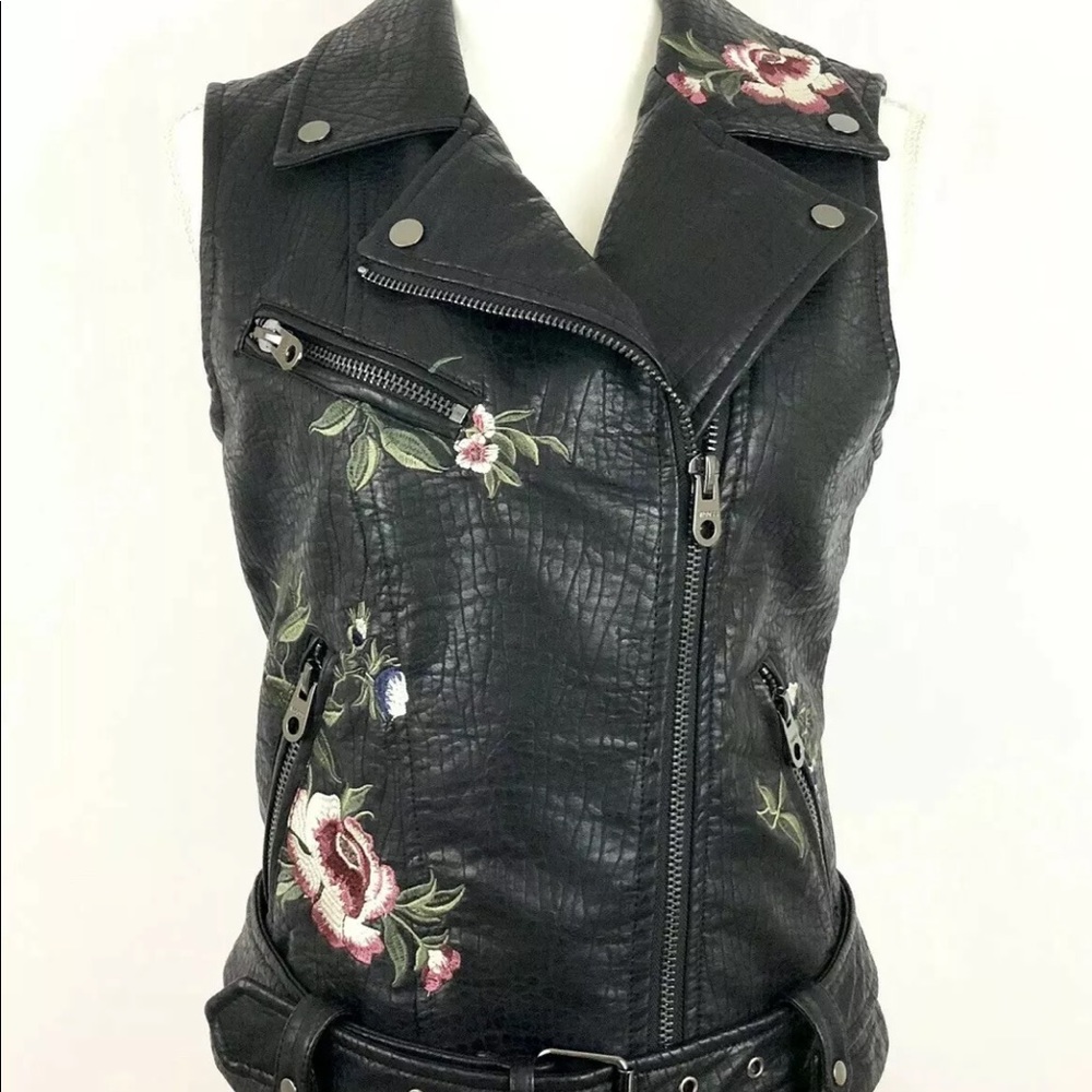 Vigoss Leather Embroidered Vest Size Small-NWT